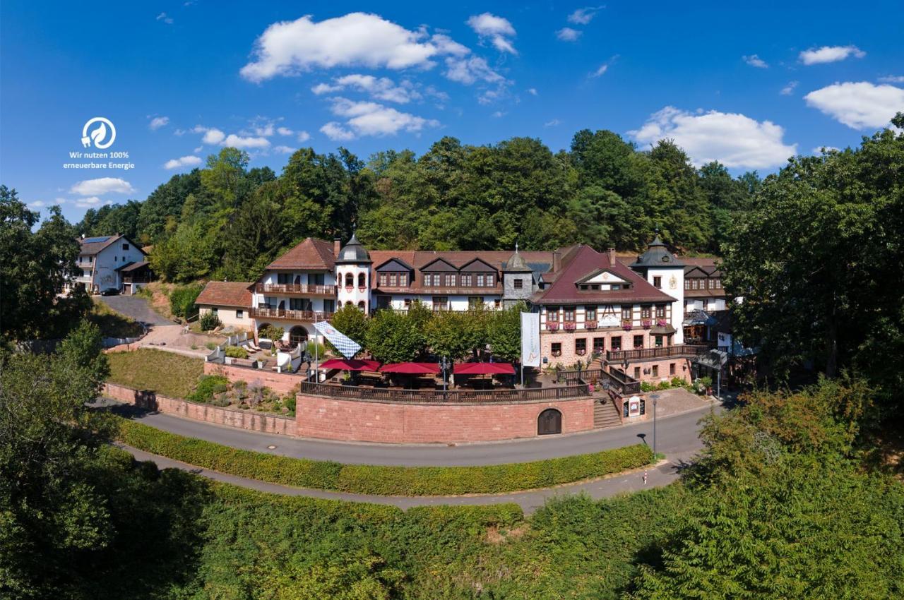 Naturhotel Ruegers Forstgut Mespelbrunn Exterior foto